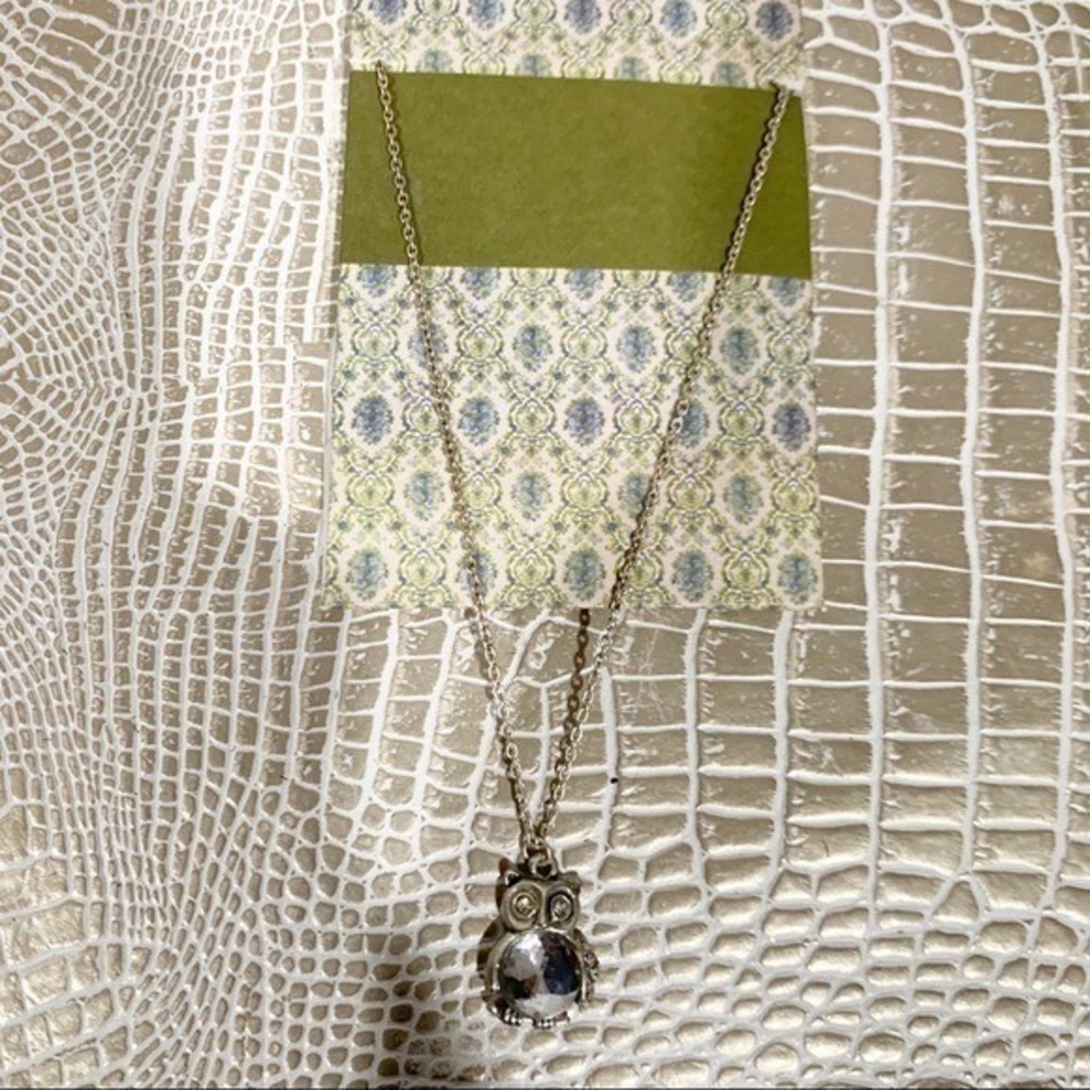 Lucky Feather Owl Pendant Necklace Sterling Silver‎ Plated